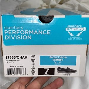 Sketchers walking shoe